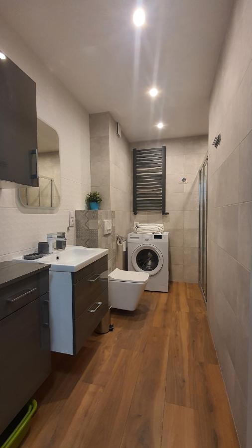 Apartament Holiday 32 Ревал Екстериор снимка